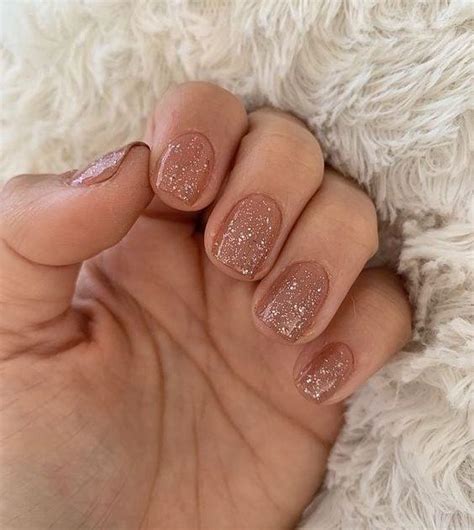 2023 Yazının Nude Tırnak Modası Derdi Dedikodu