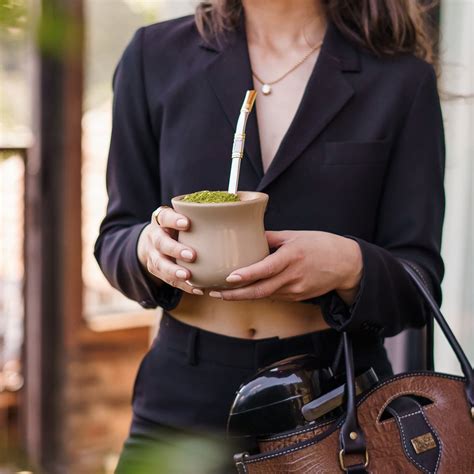 CUIA DE MADEIRA NOBRE UNA NUDE SEM BASE lisa Palácio das Cuias