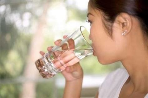 Seven surprising benefits of drinking warm water in the morning - Nexus ...