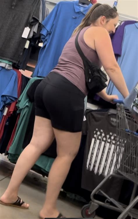 Thick Married Milf Short Shorts Volleyball Forum