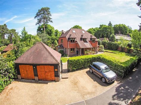 Common Hill West Chiltington 5 Bed Detached House £995000