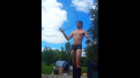 户外鞭子驯化 Pornhub Gay