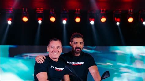 Aprilia Tuono 457 Naked Motorcycle Launched At INR 395 000