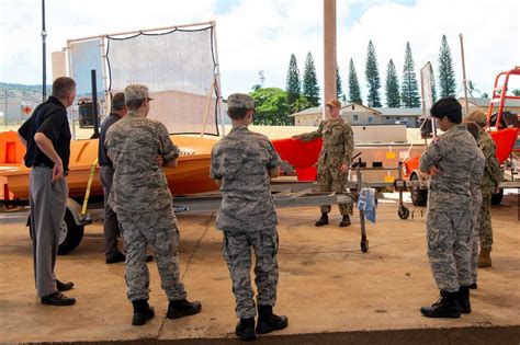 Dvids Images Hawaii Wing Civil Air Patrol Visits Pacific Missile