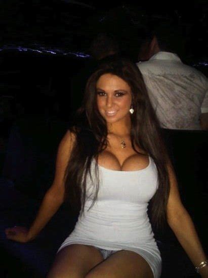 Bonus Upskirt Porn Pic