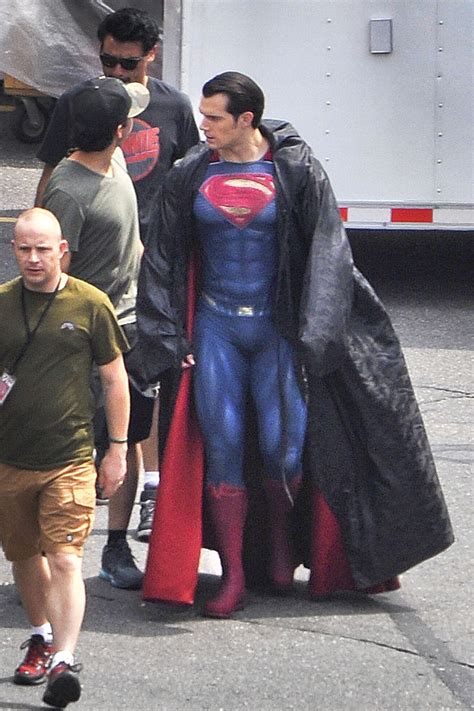 Superman gets a new costume for BATMAN V SUPERMAN!
