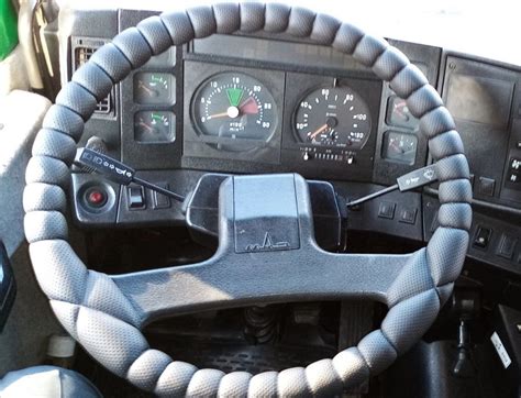 Оплетка на руль леской на МАЗ чёрная монолитная текстура (диаметр руля ...