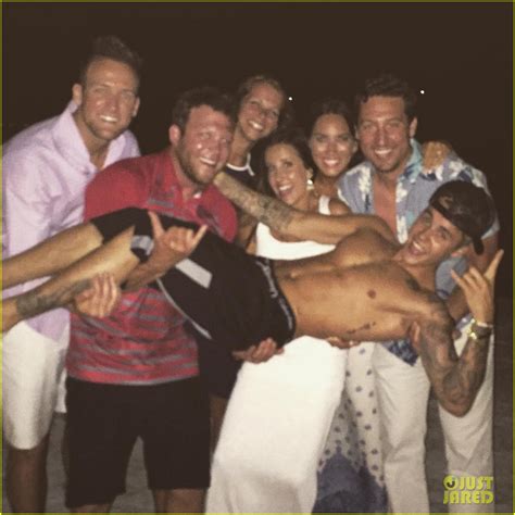 Justin Bieber Goes Butt Naked In New Vacation Pic Photo Justin Bieber Naked