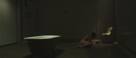 Naked Tabrett Bethell In The Clinic