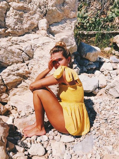 8 Hot Sexy Kristin Beck Bikini Pics