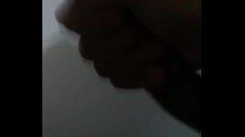 Sale la leche en El baño XVIDEOS