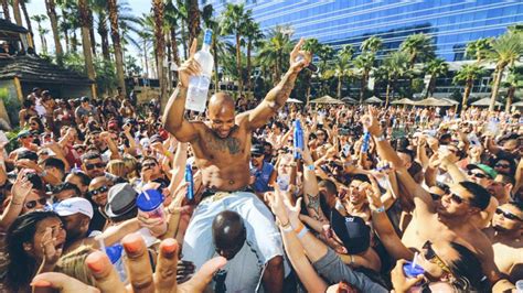 Rehab Pool Party Vip Bottle Service And Events Galavantier