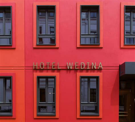 Neuanfang für das Hamburger Hotel Wedina mit Corbusier-Farben
