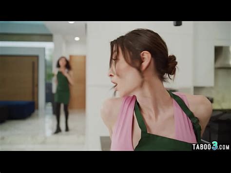 Taboo Tranny Waitresses Zariah Aura And Korra Del Rio Fucking A Hot Cis Babe Xvideos