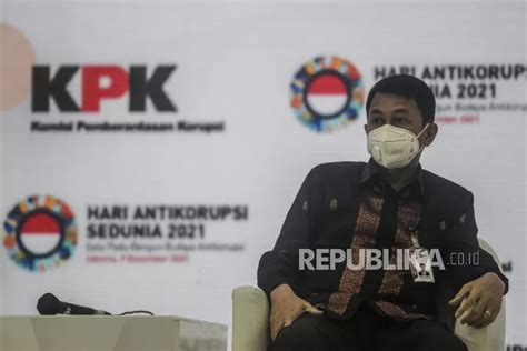 Biodata Nawawi Pomolango Anak Dan Istri Jabat Ketua KPK Sementara