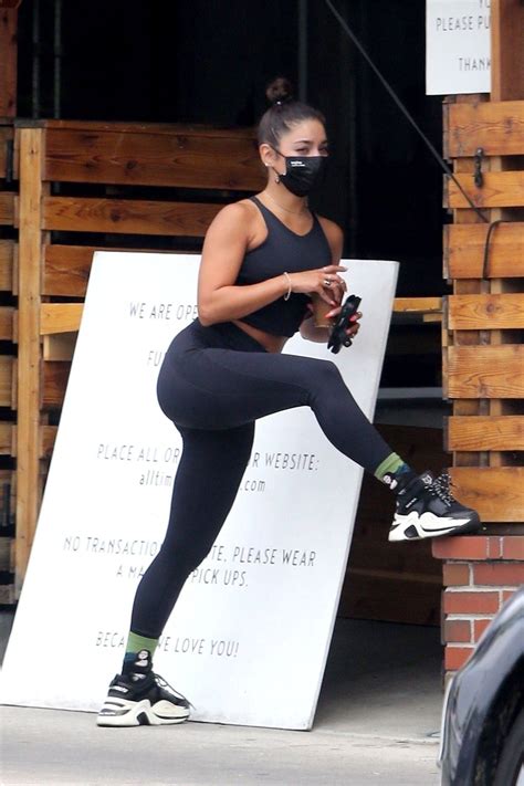 Vanessa Hudgens Sexy In Leggings Hot Celebs Home