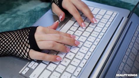 Horny College Babe Lucky Anne Fucks With Hung Parker Ambrose Photos