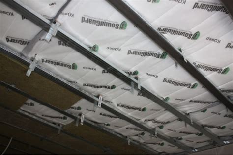 Звукоизоляционный мат Soundguard Cover Base (5000x1500x10 мм, 7,5 кв.м ...