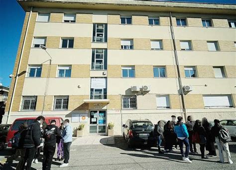 Rimini L Accoltellamento All Istituto Alberti La Vice Sindaca Bellini