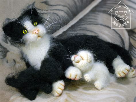 Toys+cats: Кошка мама и новорожденные котята