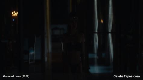 Alma Noce Nude Topless Bella Thorne Sexy Bella Sexy