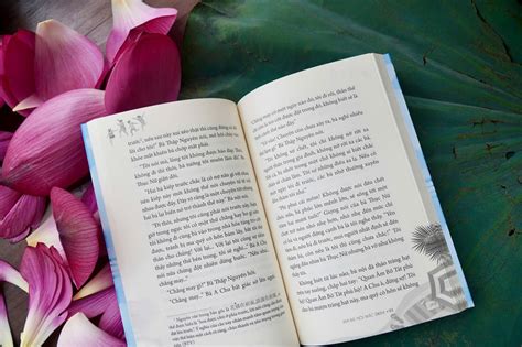 Khi bà nội mặc Bikini Cuốn sách phát hành nhân dịp kỷ niệm ngày Gia đình Việt Nam Sáng tác