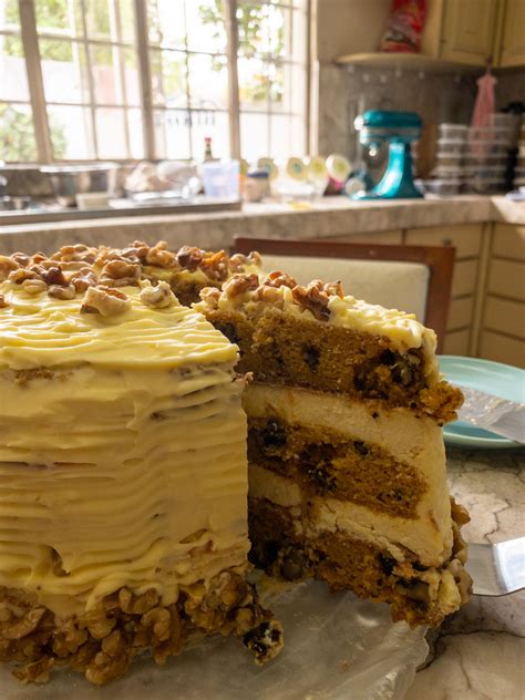 This Iamsurecakes Masterpiece Is The BEST Cake I've EVER Had! Image 18