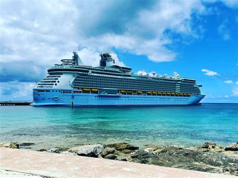 Royal Caribbean Cruise Ship Freedom Of The Seas