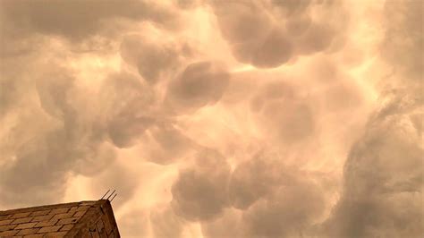 MONTERREY EXTRAÑAS NUBES EN EL CIELO DE MONTERREY NUBES MAMMATUS