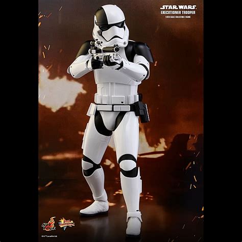 Hot Toys Star Wars The Last Jedi Executioner Trooper Th Scale Collectible Figure