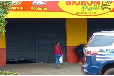 Criminosos Arrombam Porta E Furtam Dinheiro De Supermercado Em