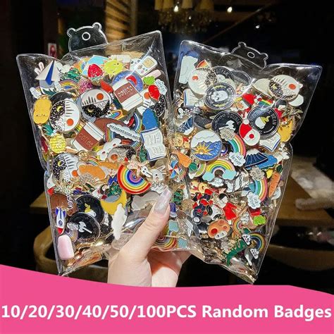 Эмалированные значки, булавки, разнообразные случайные броши, значки ...