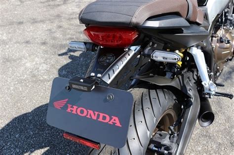 Best Inline Four Mid Naked Motorcycle Love By Japanese Cb R Test Ride Review Webike News