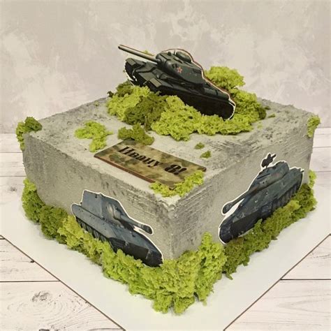 Торт с танками