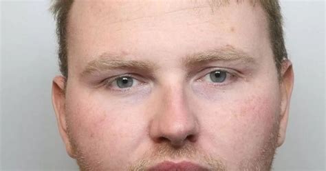 Deliveroo Driver Sex Offender Broke Strict Order By Giving Year Old Boy A Lift Manchester