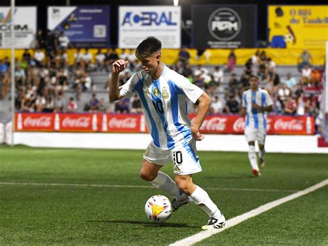 Parmo y Closter, titulares en el debut de la Sub-20 en L'Alcudia