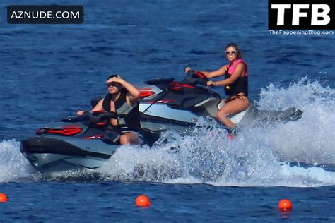 Sofia Richie Sexy Seen Flaunting Her Hot Bikini Body On Vacation With Elliot Grainge In France