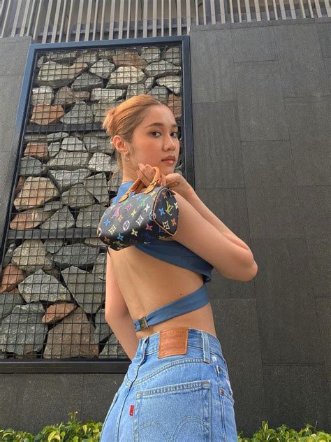 L N Ho Ng N I Y Nh Ng Ng C Trinh Thua Xa Em G I V Kho N Ph I Bikini