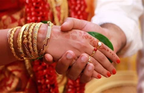 Want To Get Married At A Lower Cost Learn These Tricks कमी खर्चात