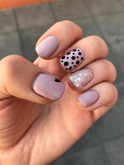 Gelish Nude Manicure Nails Nail Bar Nail Polish Nude Beauty Nail Manicure Living Room