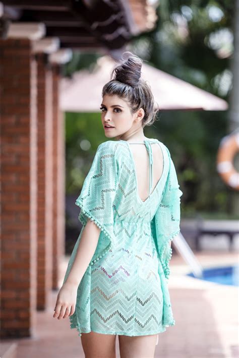 Andrea tái xuất đầy mê hoặc trong những shoot hình bikini nóng bỏng