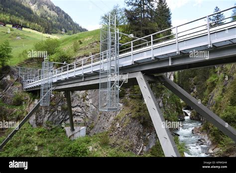 transalpine pipeline,felbertauern,bridge,talÃ¼berquerung,petroleum,pipe ...