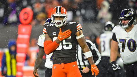 Browns disciplining Myles Garrett downplayed by Joe Woods