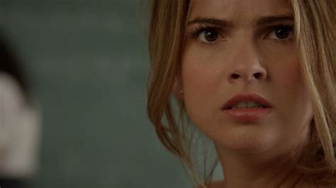 Malia Tate played by Shelley Hennig | Malia tate, Shelley hennig, Malia