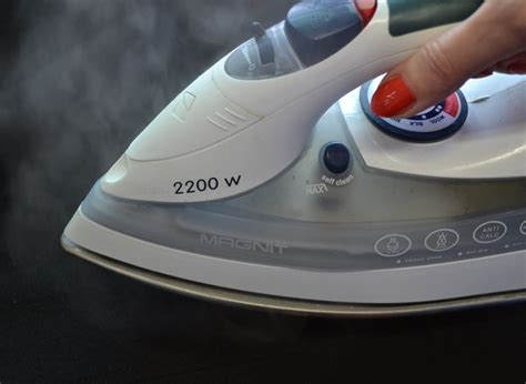 Расскажем о Система капля стоп в утюге что это