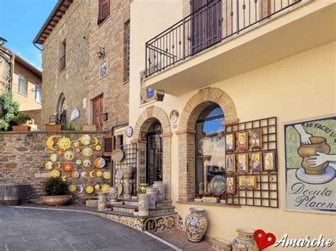 Deruta Il Borgo Della Ceramica Vicino Perugia