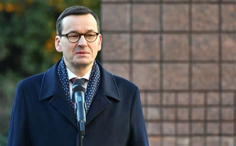 Polacy Ocenili Nowy Rz D Mateusza Morawieckiego Sonda Cbos Dziennik Pl