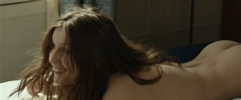 Naked Laetitia Casta In Des Lendemains Qui Chantent