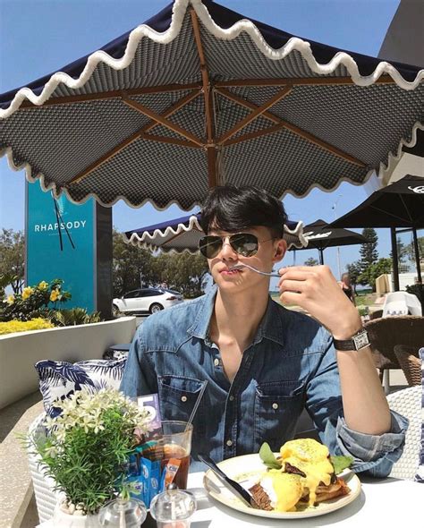 Pin Oleh Sunnydeyyb Di Babe Pose Fotografi Pose Fotografi Wanita Pose