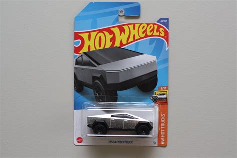 Hot Wheels Hw Hot Trucks Tesla Cybertruck Zamac Silver